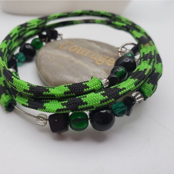 Green cobra rope wrap bracelet - Picture 2 of 2
